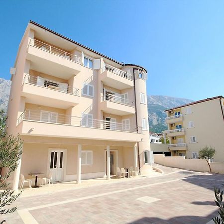 Apartment Domo Макарська Екстер'єр фото