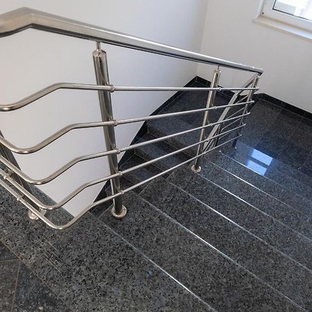 Apartment Domo Макарська Екстер'єр фото