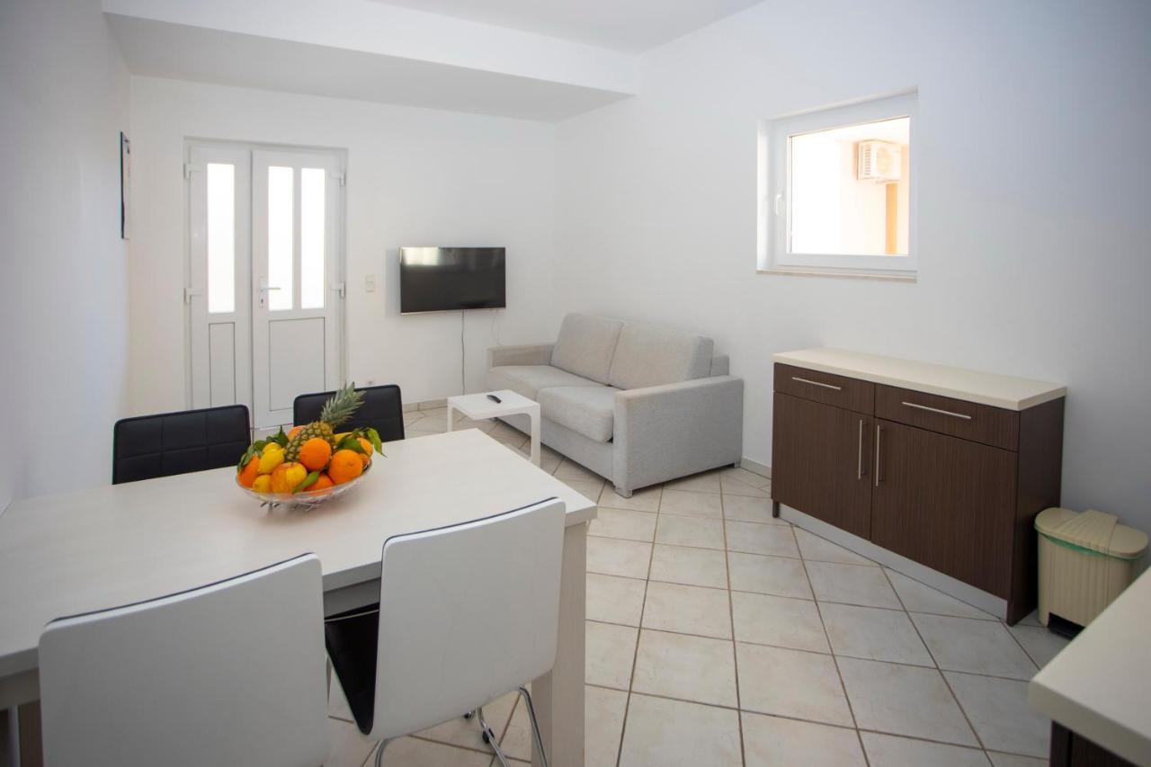Apartment Domo Макарська Екстер'єр фото