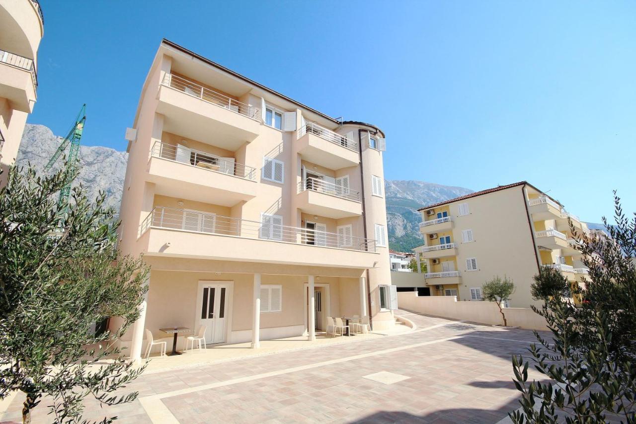 Apartment Domo Макарська Екстер'єр фото