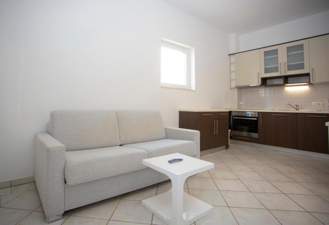 Apartment Domo Макарська Екстер'єр фото