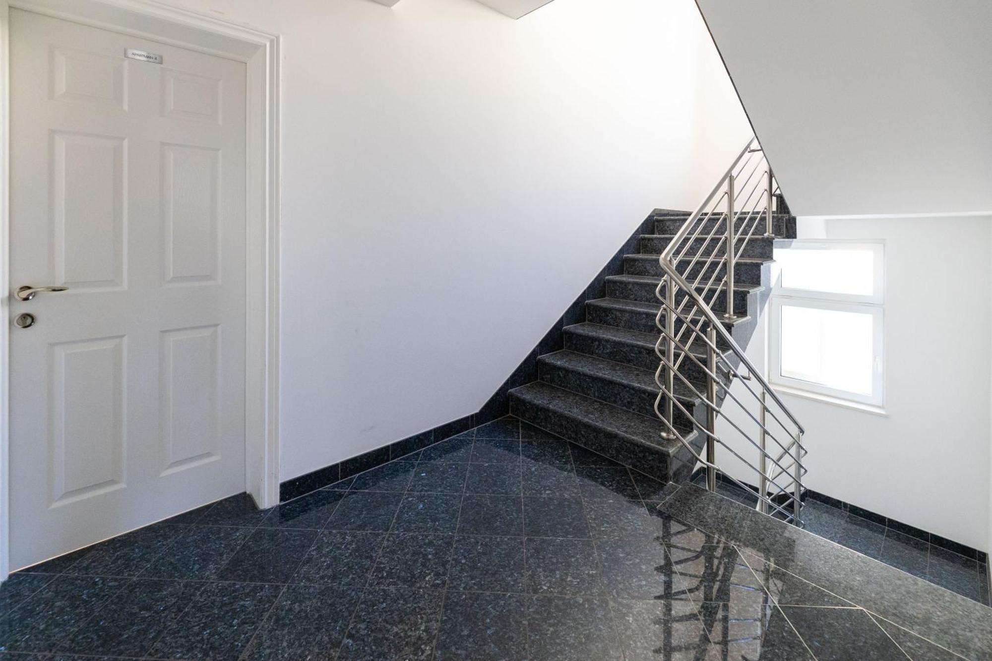 Apartment Domo Макарська Екстер'єр фото