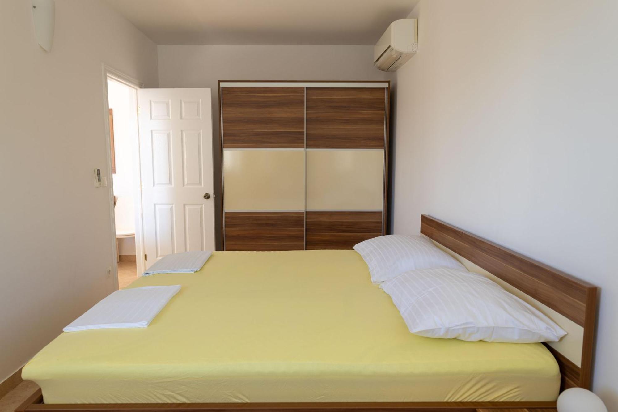 Apartment Domo Макарська Екстер'єр фото