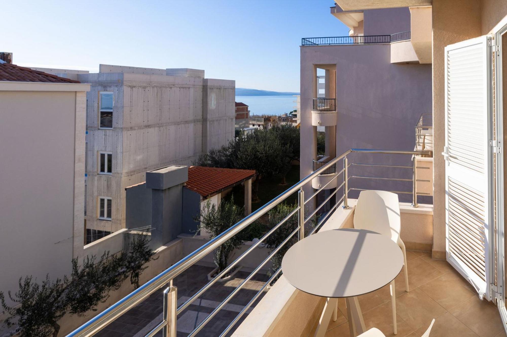 Apartment Domo Макарська Екстер'єр фото